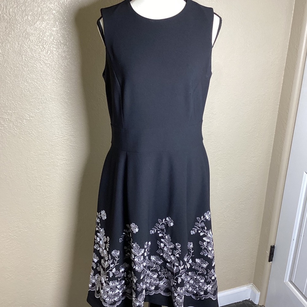 Calvin Klein Women's Black Silver Floral Embroidered Fit Flare Dress Size 8